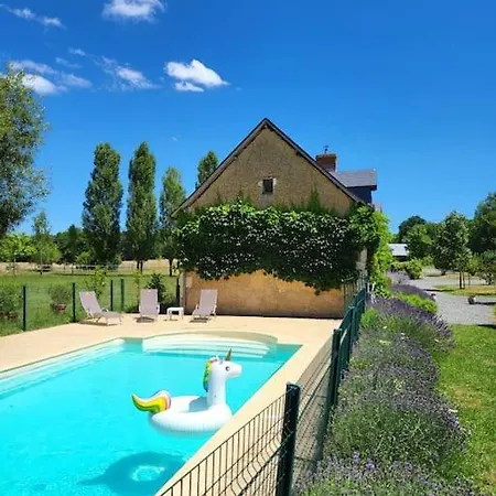 La Gouletterie Classe 3* Avec Piscine Thoree-les-Pins