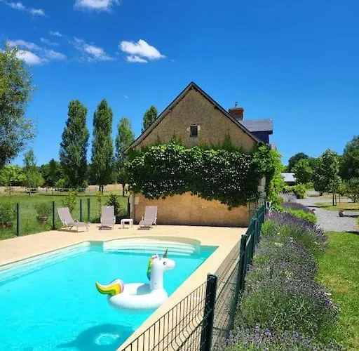 La Gouletterie Classe 3* Avec Piscine Thoree-les-Pins